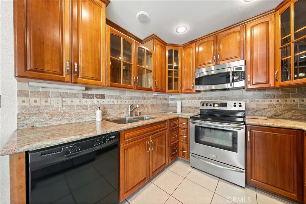 23516 Deer Spring Lane Property Photo 11