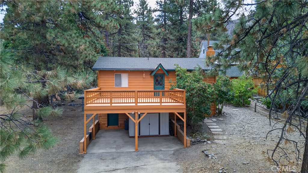 26720 Redstart Property Photo 1