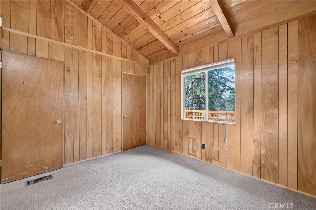 26720 Redstart Property Photo 9