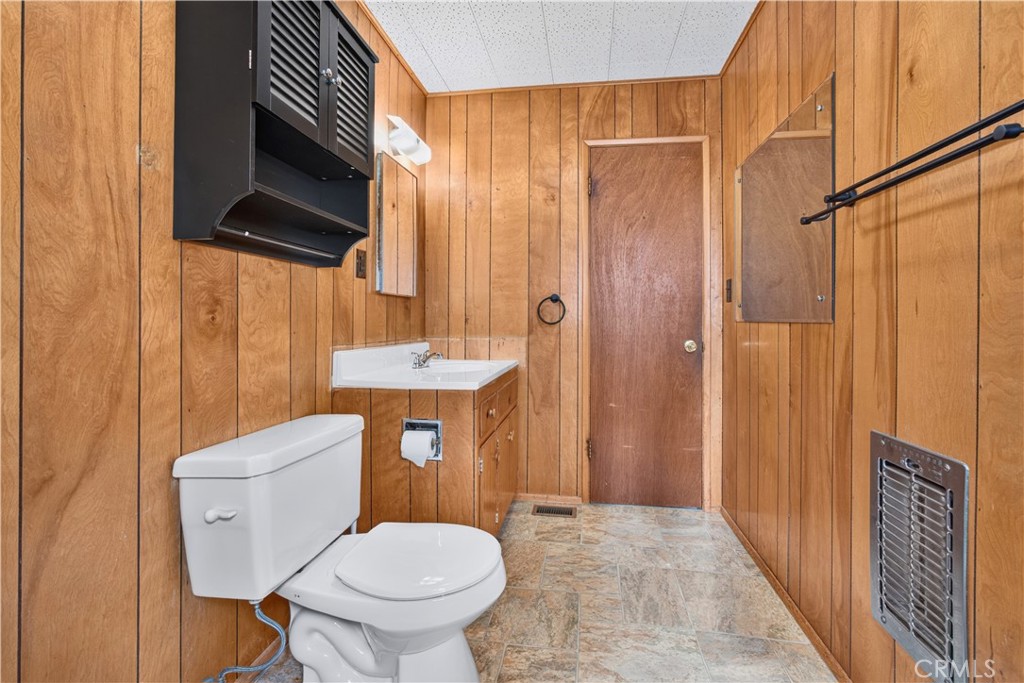 26720 Redstart Property Photo 11