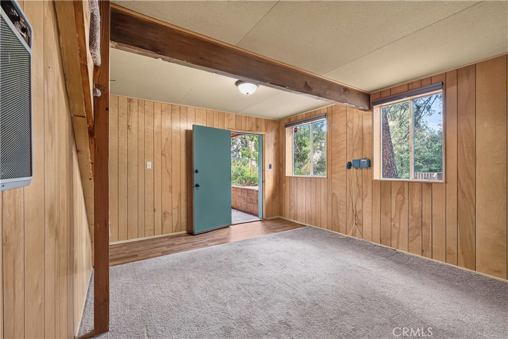 26720 Redstart Property Photo 13