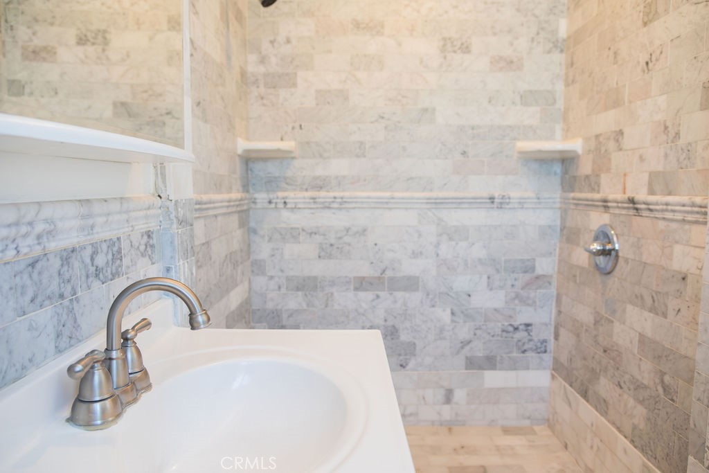 6117 Mesita Drive Property Photo 12