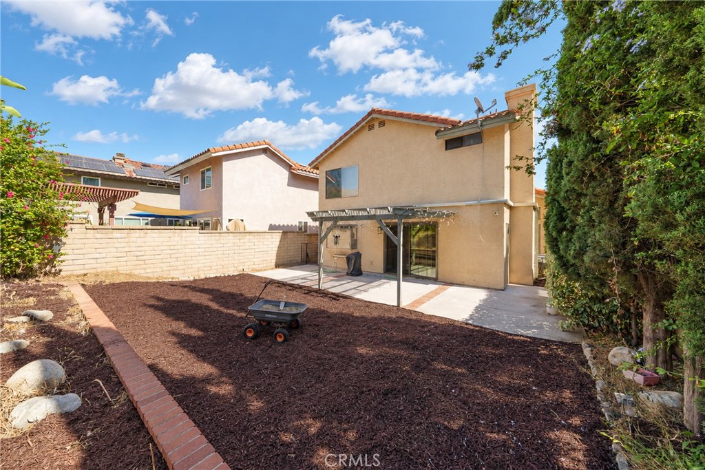 17620 Wildflower Property Photo 3
