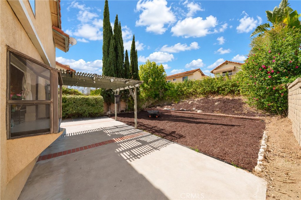 17620 Wildflower Property Photo 8