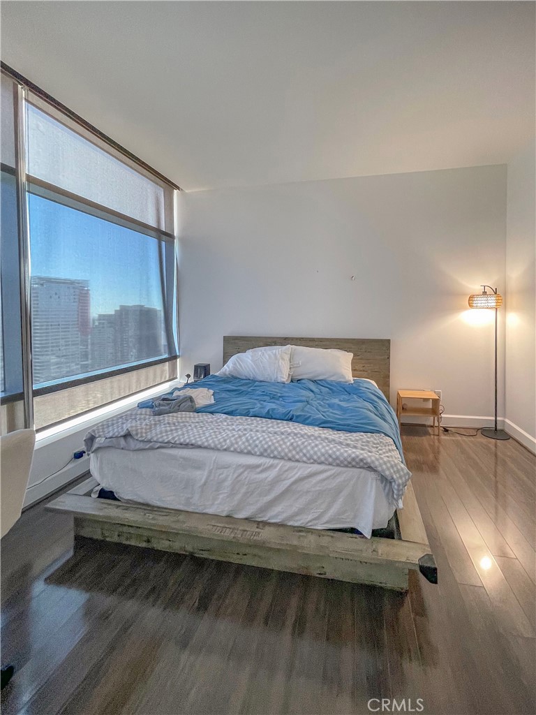 900 W Olympic Property Photo 2