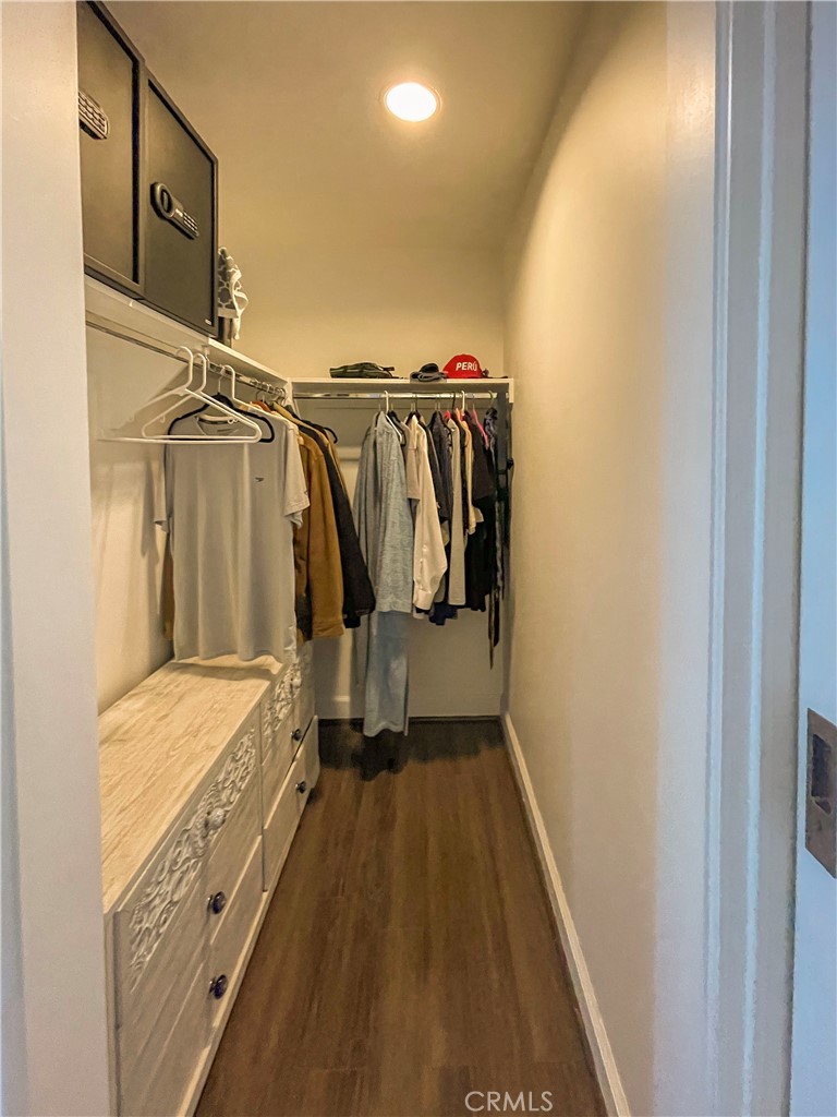 900 W Olympic Property Photo 5