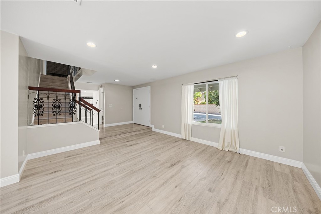 16602 Woodmont Property Photo 11