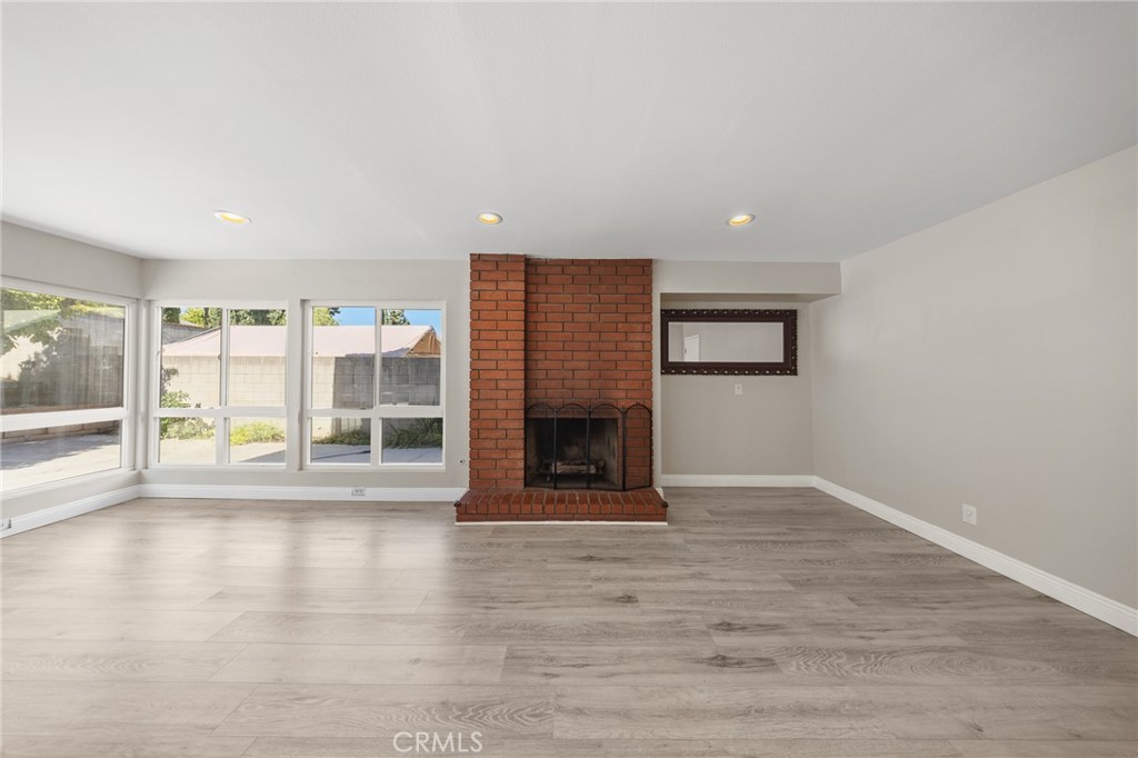 16602 Woodmont Property Photo 18