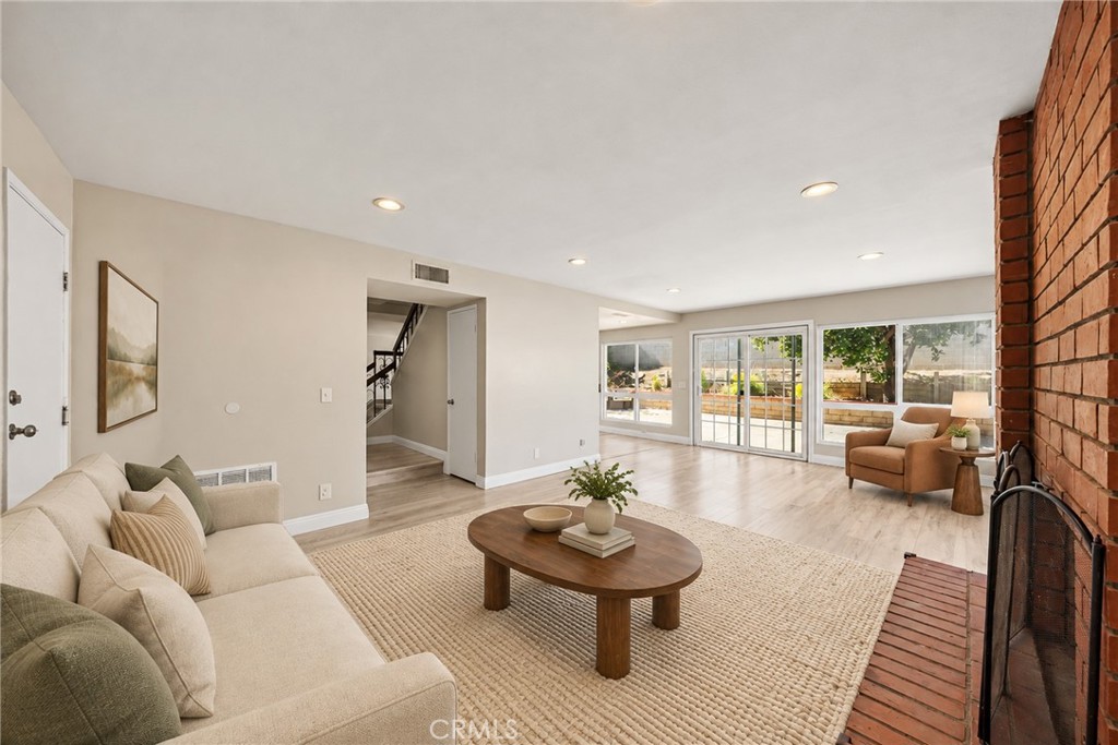 16602 Woodmont Property Photo 23