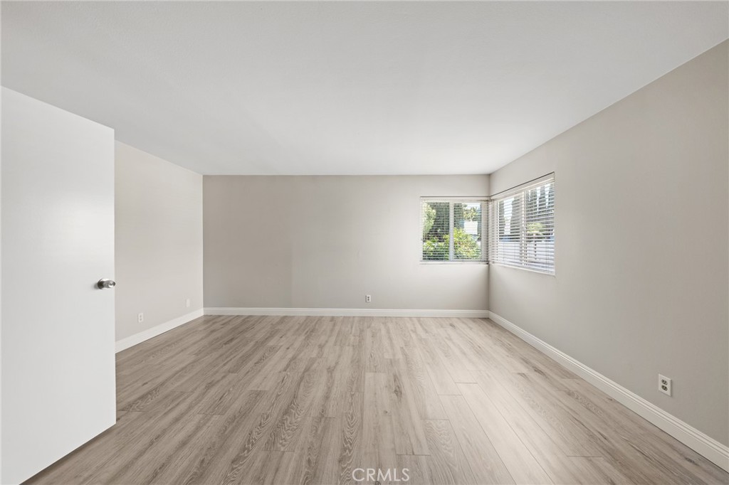 16602 Woodmont Property Photo 36