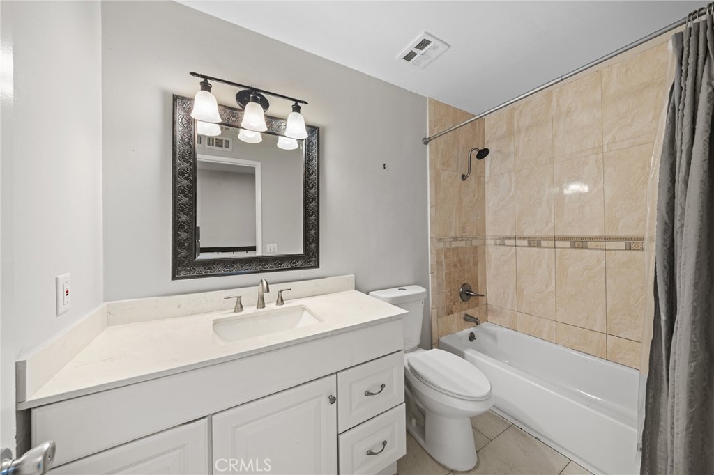16602 Woodmont Property Photo 57