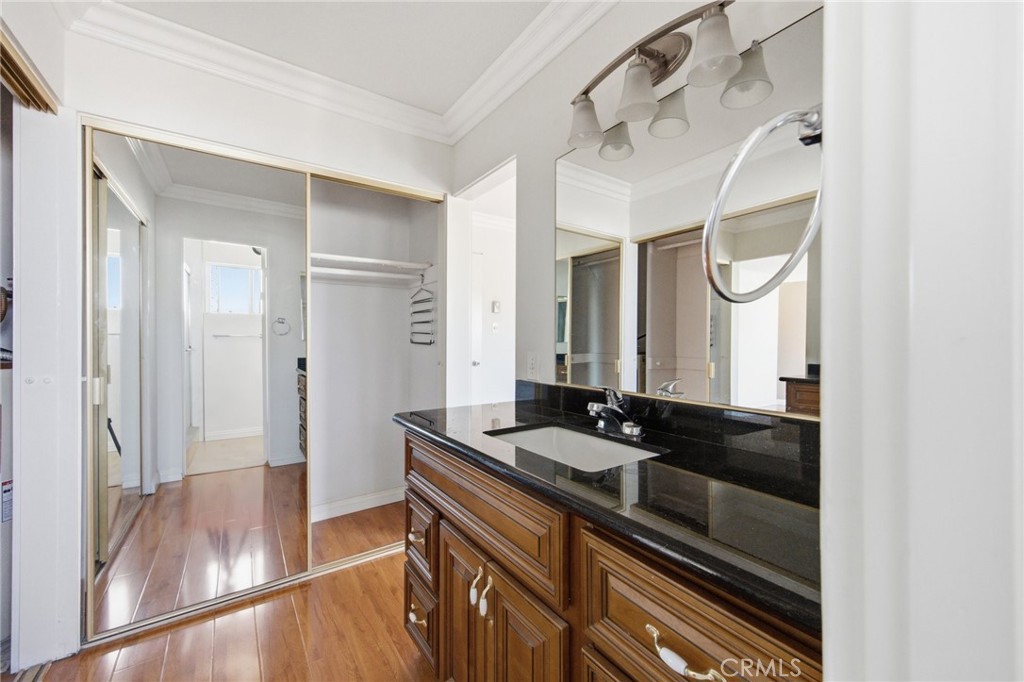 100 Loma 301 Property Photo 20