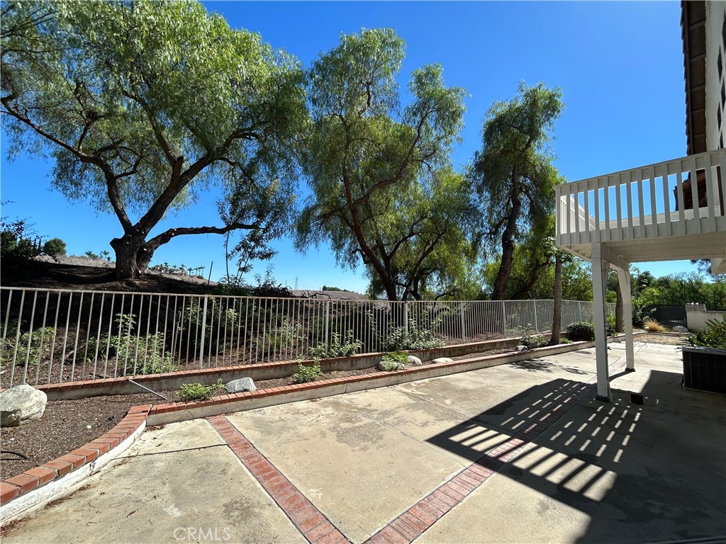 13933 Falcon Ridge Property Photo 9