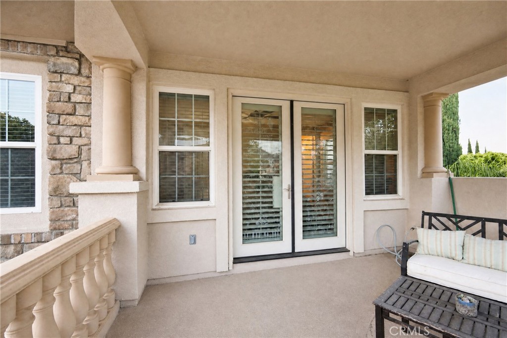 1115 Maravilla Property Photo 32