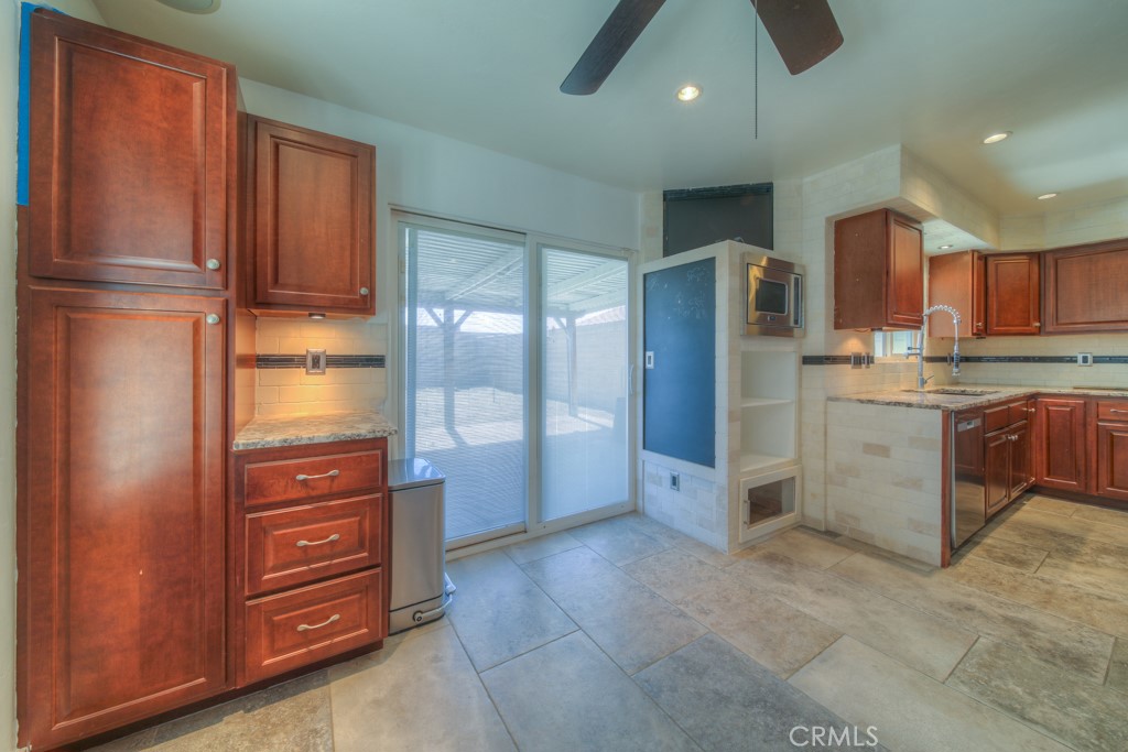 6589 Thunder Bay Trail Property Photo 17