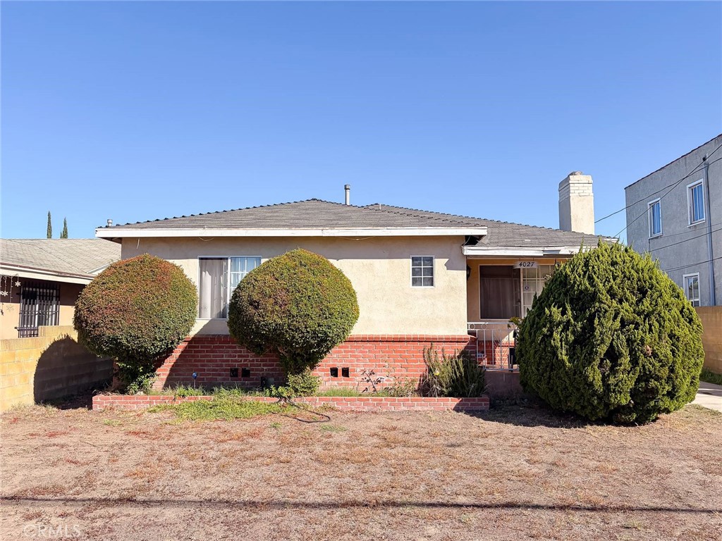 4027 Santa Ana Property Photo 1