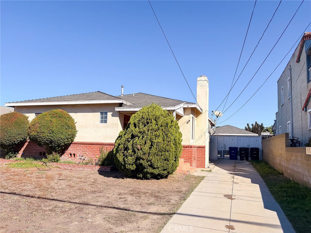 4027 Santa Ana Property Photo 2