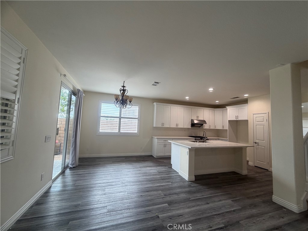 6939 Fontaine Property Photo 3