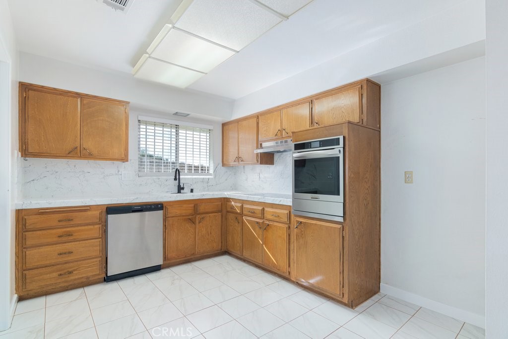 27269 Yorba Linda Court Property Photo 6