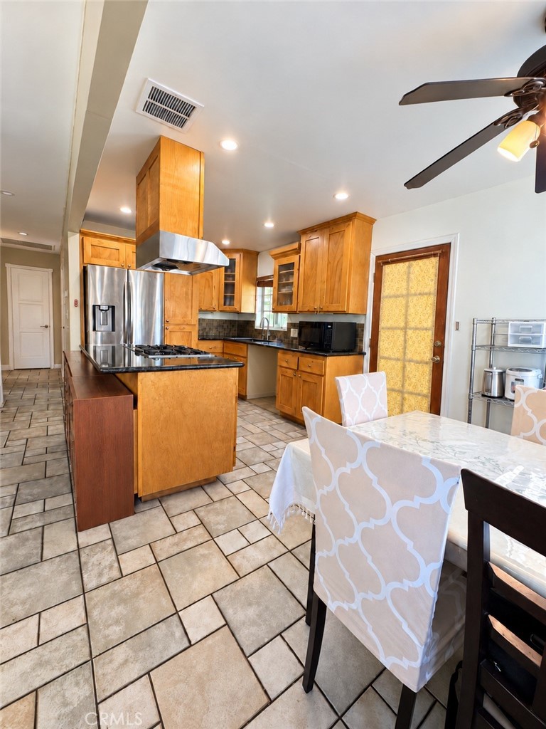 3633 Cosbey Property Photo 5