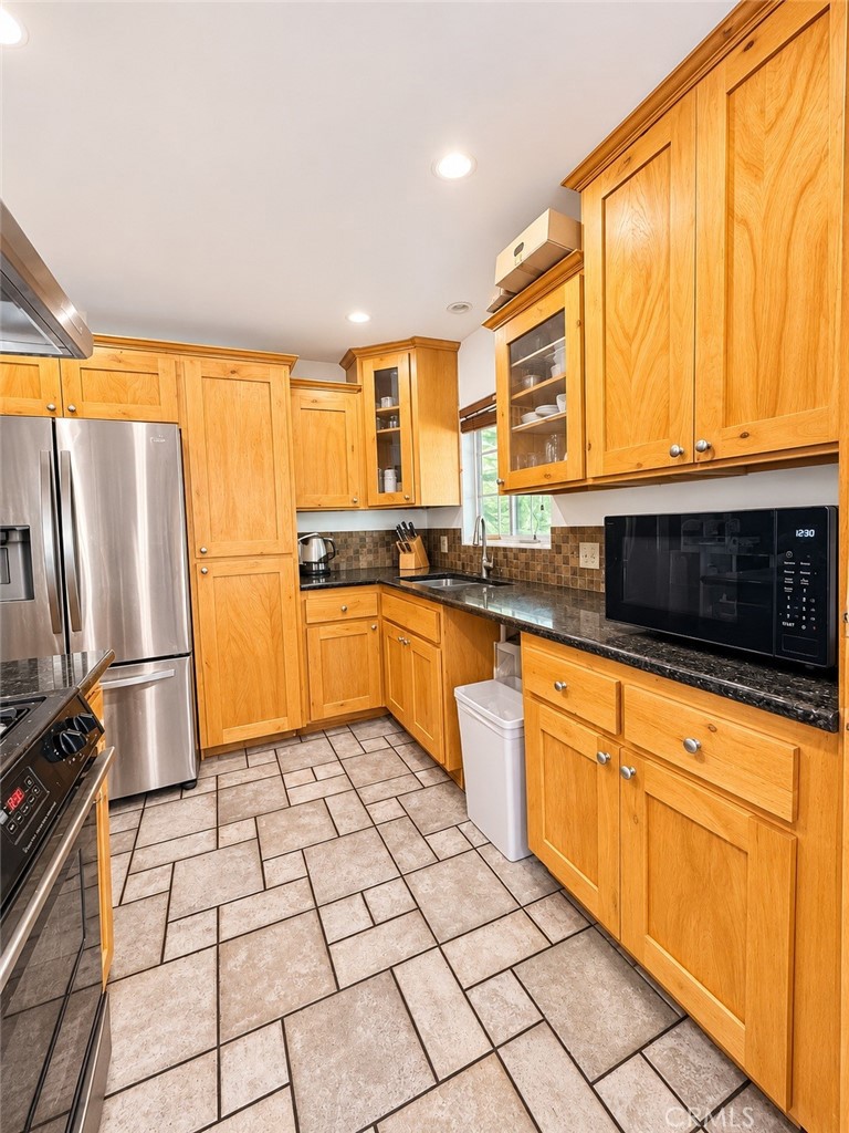 3633 Cosbey Property Photo 7