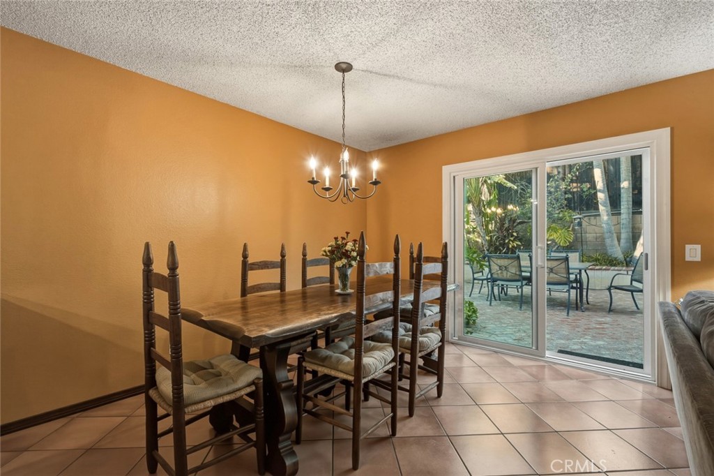 9728 Woodleaf Property Photo 7