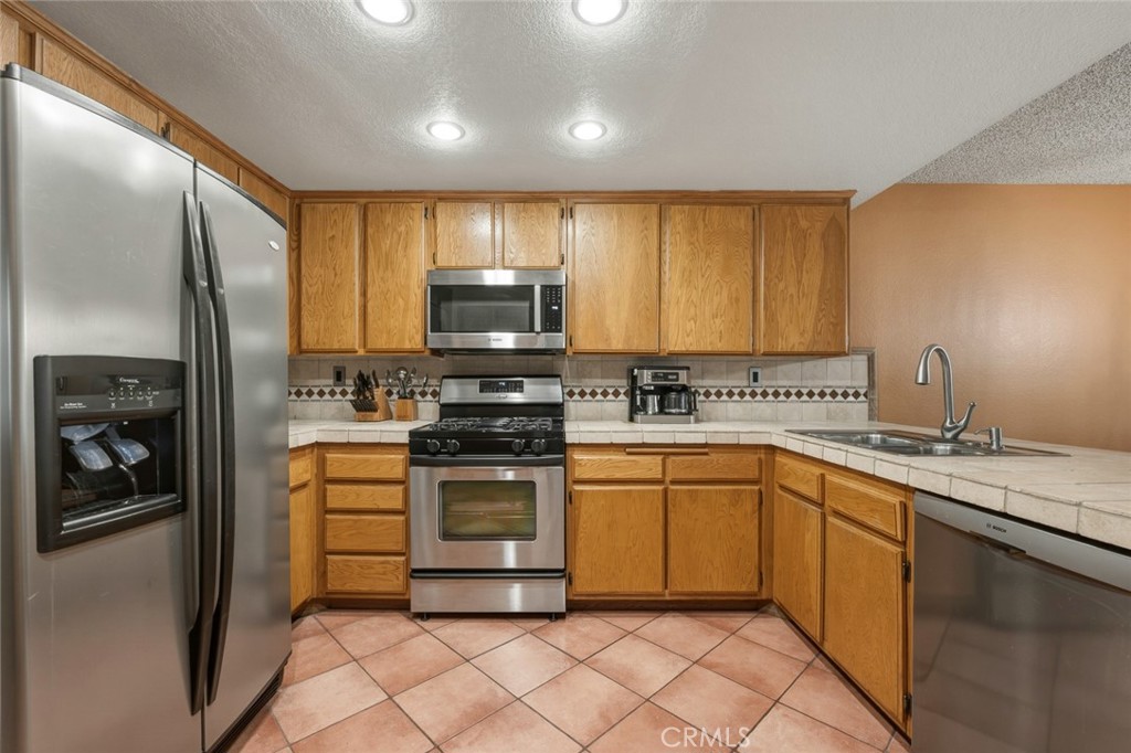 9728 Woodleaf Property Photo 9