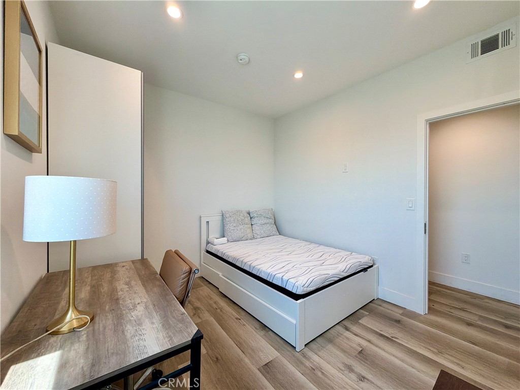 3020 S Normandie Avenue Property Photo 16