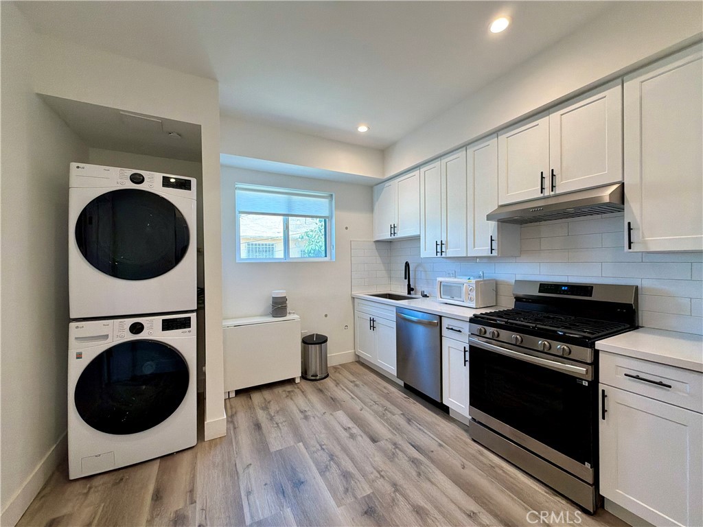 3020 S Normandie Avenue Property Photo 18