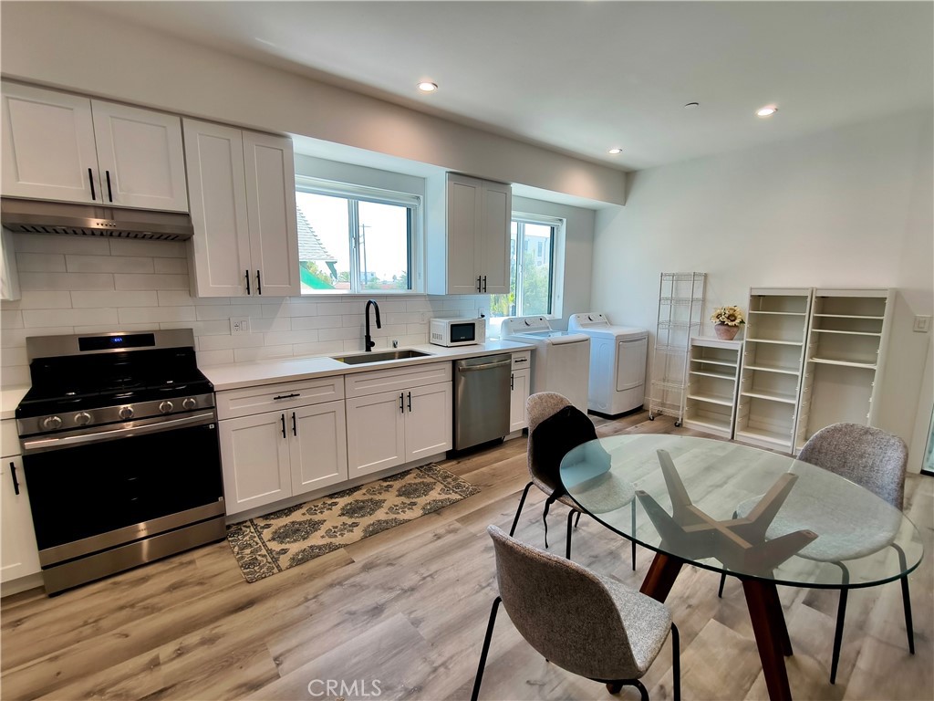 3020 S Normandie Avenue Property Photo 21