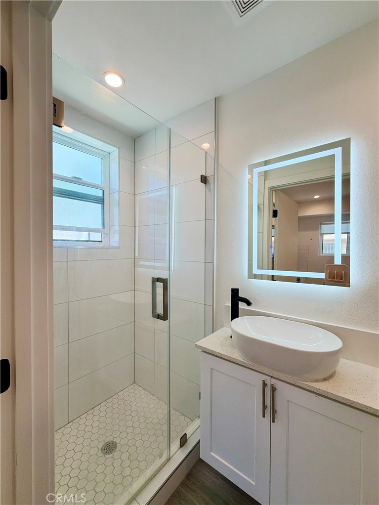 3020 S Normandie Avenue Property Photo 22