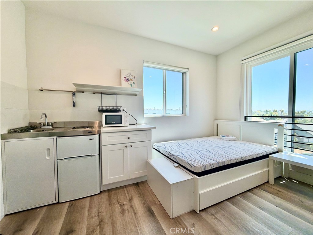 3020 S Normandie Avenue Property Photo 25