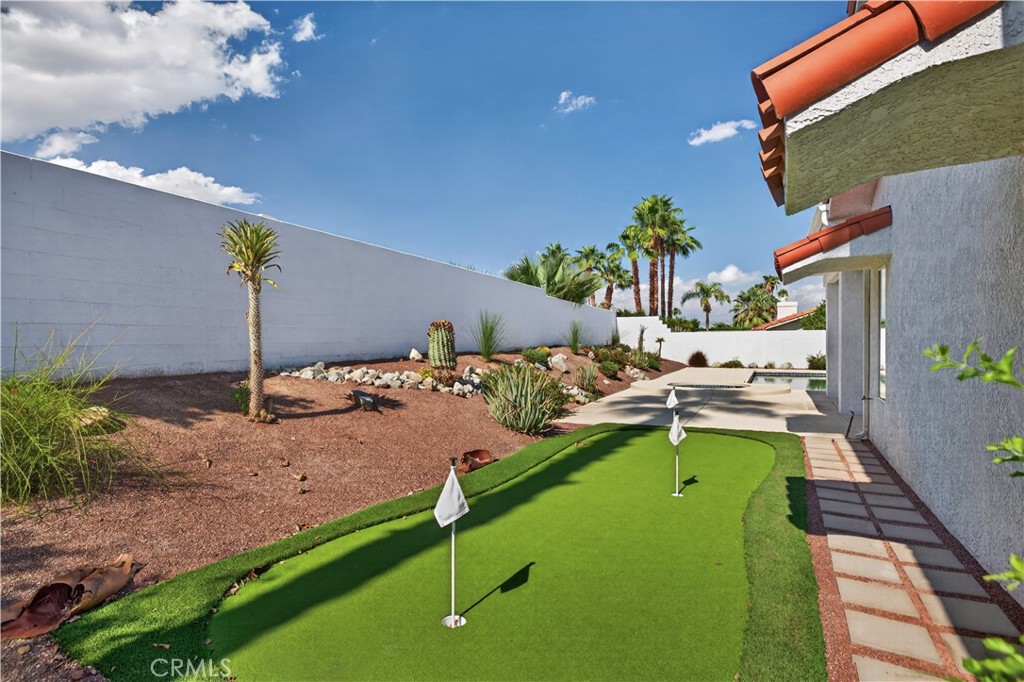 47215 Heliotrope Property Photo 25