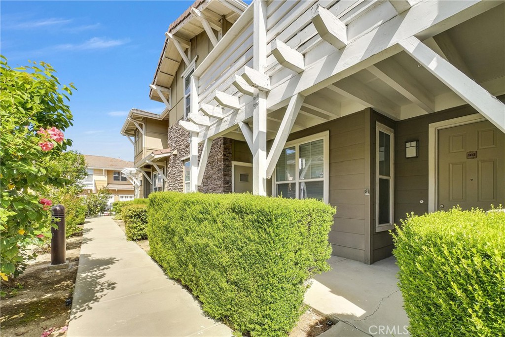 835 Francesca Dr 103 Property Photo 2
