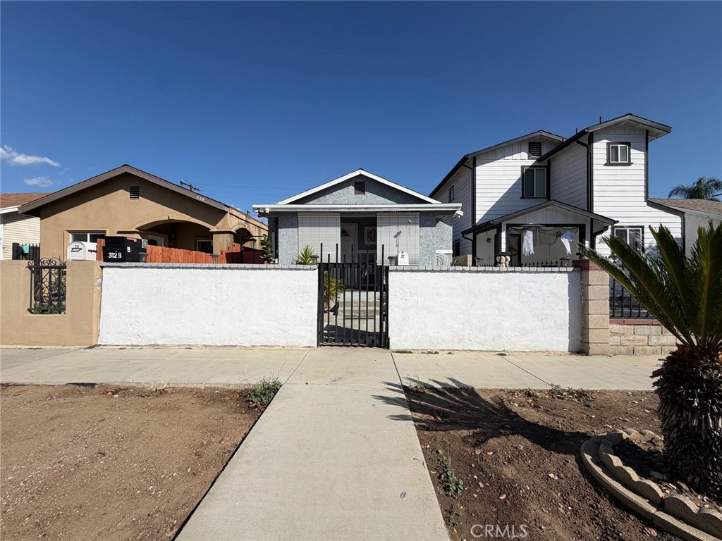 312 N Pasadena Property Photo 2