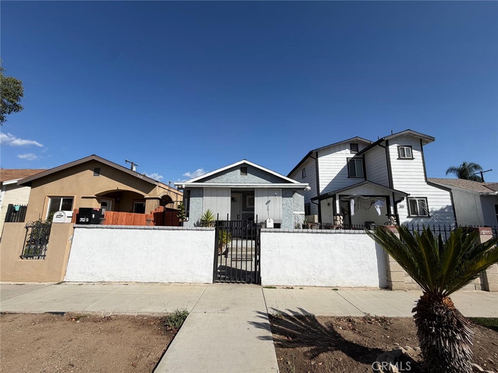 312 N Pasadena Property Photo 4