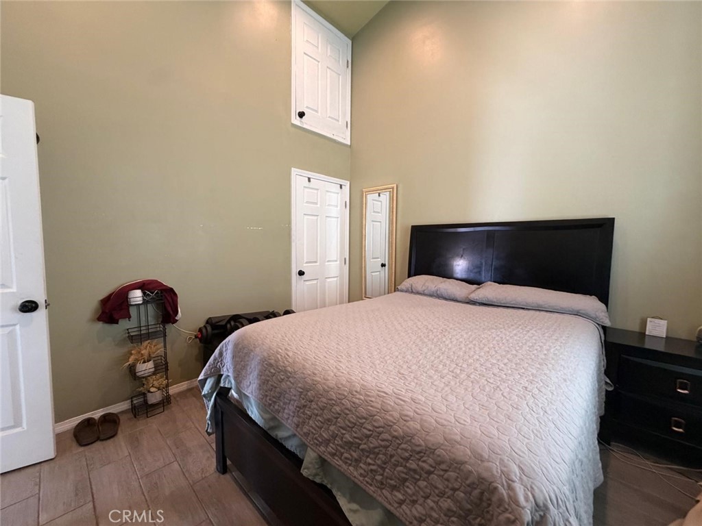312 N Pasadena Property Photo 7