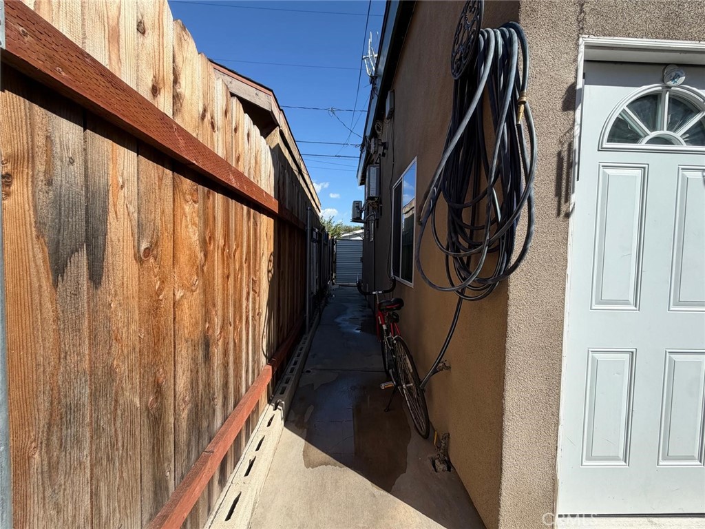 312 N Pasadena Property Photo 12