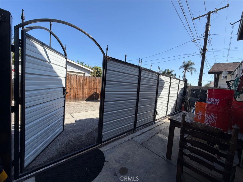 312 N Pasadena Property Photo 15