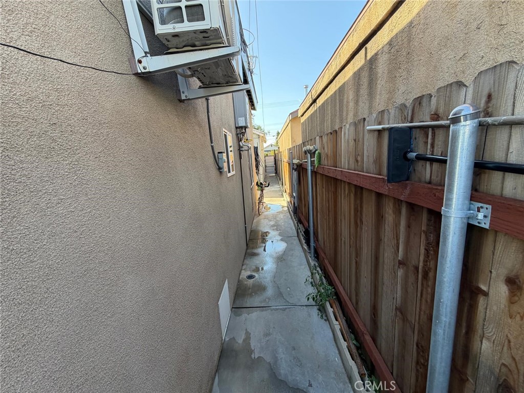312 N Pasadena Property Photo 28