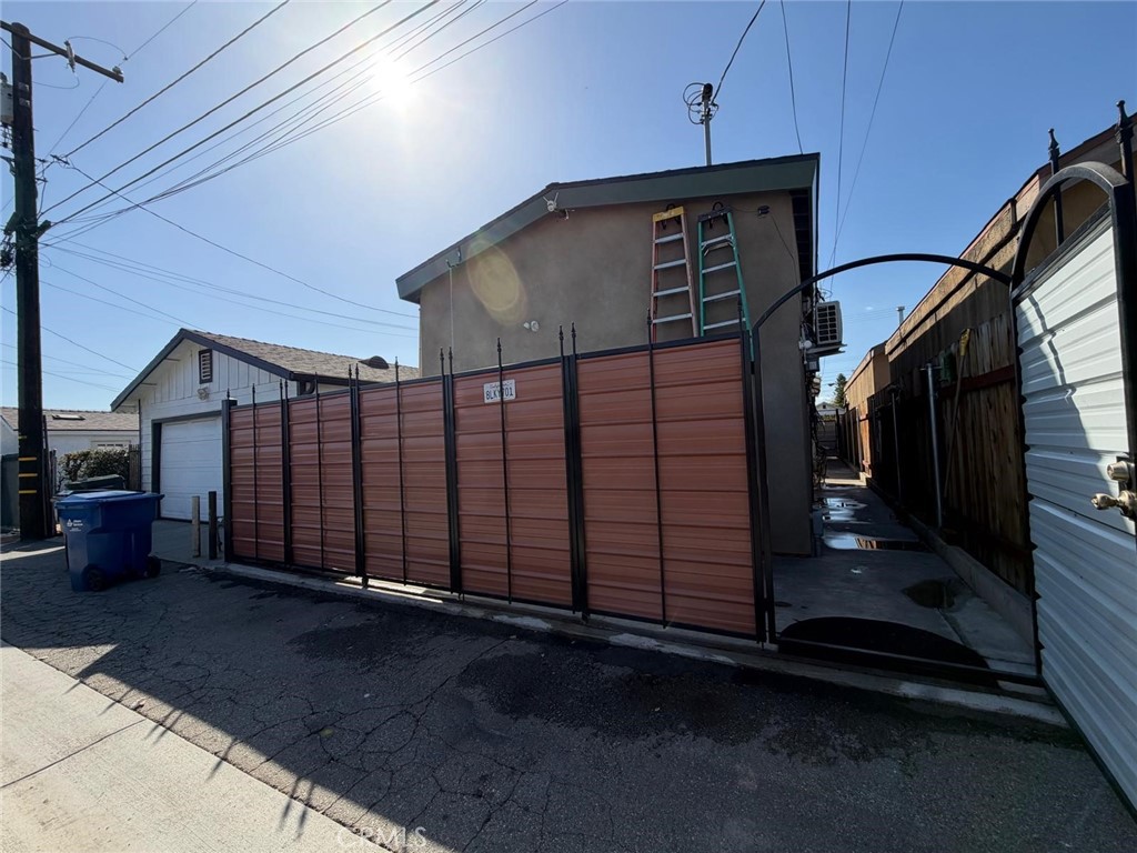 312 N Pasadena Property Photo 29