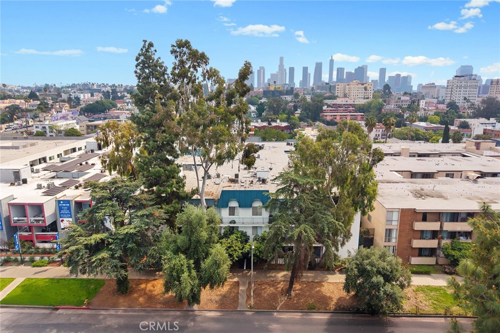 400 S La Fayette Park 213 Property Photo 1