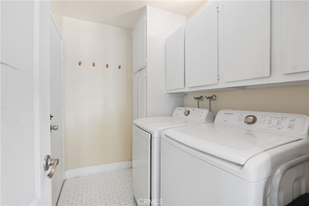 16500 Abascal Property Photo 12
