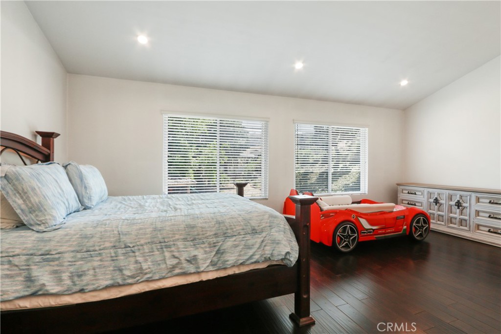 16500 Abascal Property Photo 18