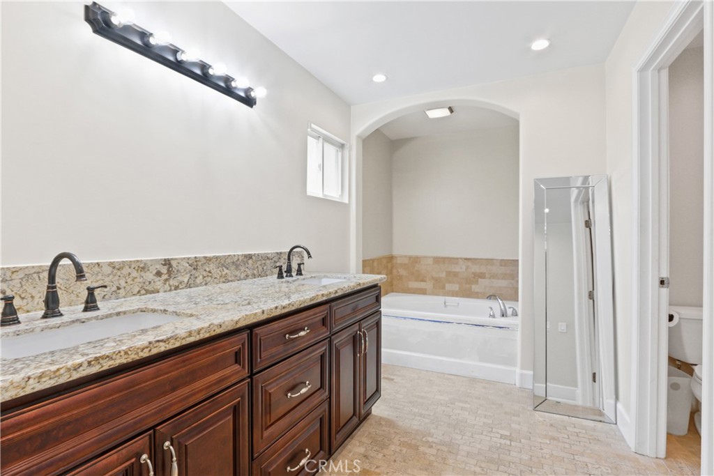16500 Abascal Property Photo 19