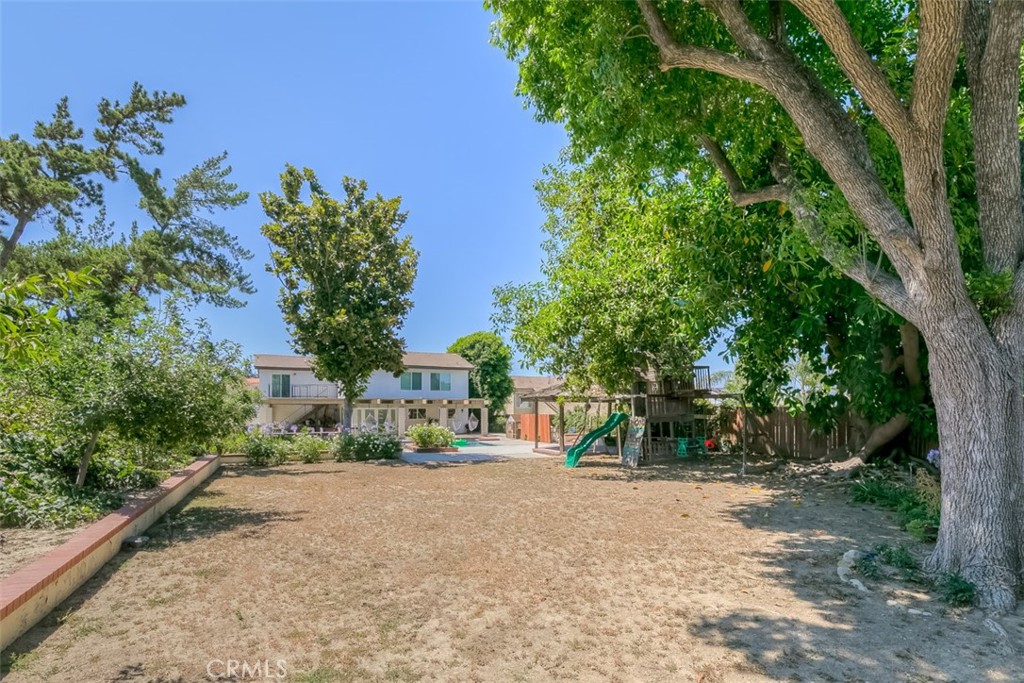 16500 Abascal Property Photo 24