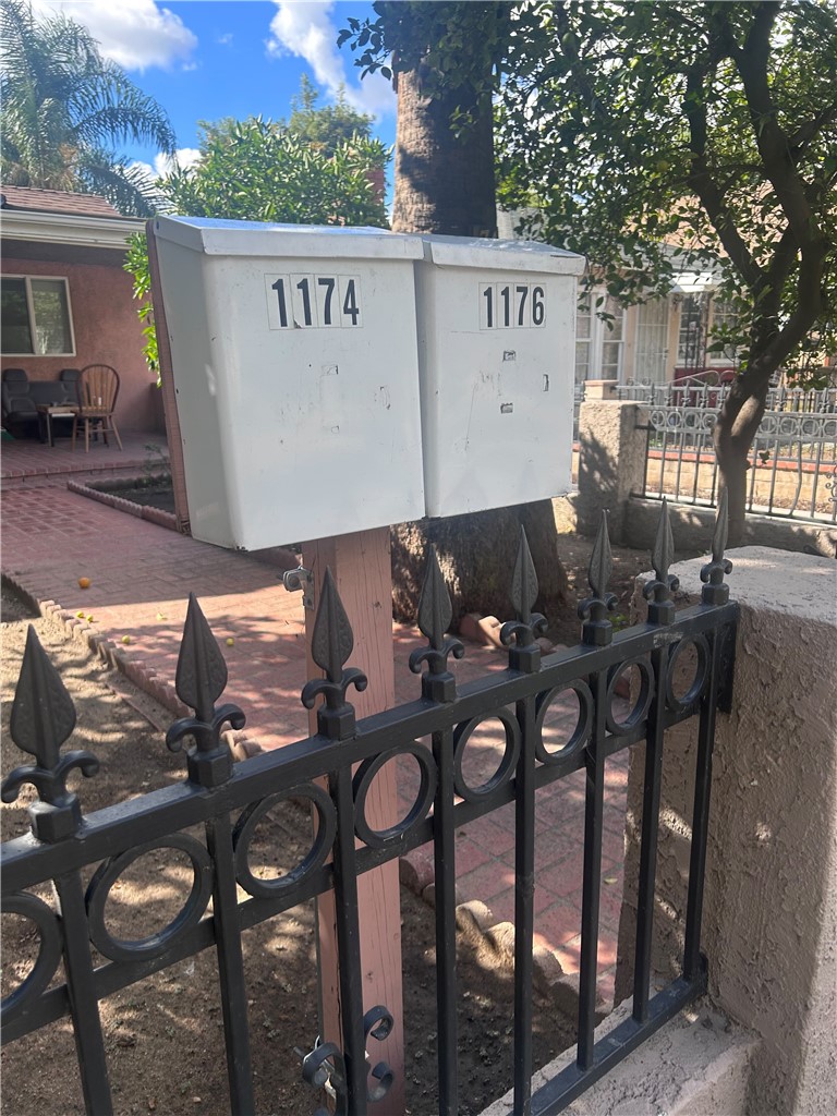 1176 E Villa St Property Photo 15