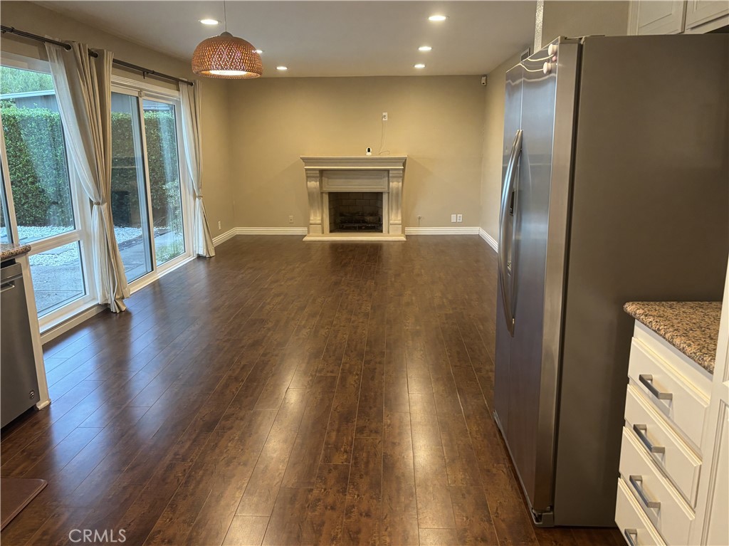 16575 Echo Hill Way Property Photo 4