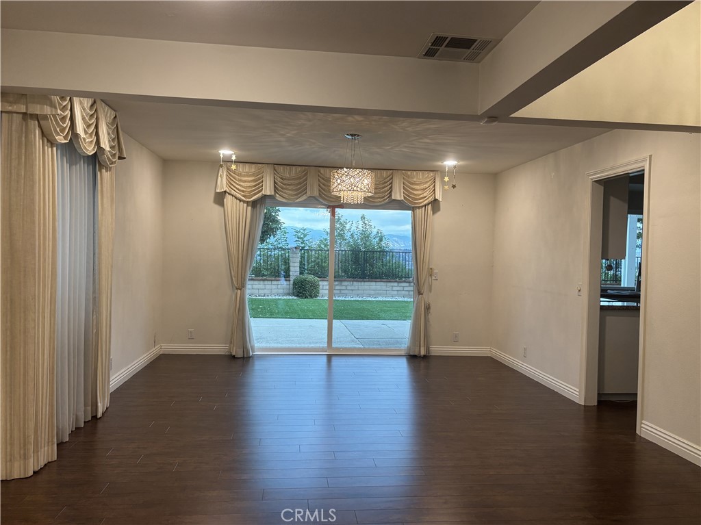 16575 Echo Hill Way Property Photo 5