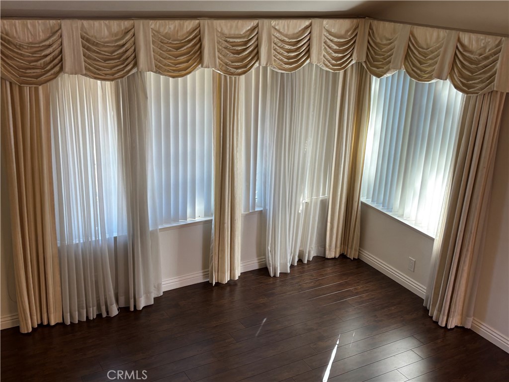 16575 Echo Hill Way Property Photo 7